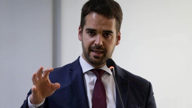 Bolsonaro asegura que gobernador se declaró abiertamente homosexual para promover su candidatura