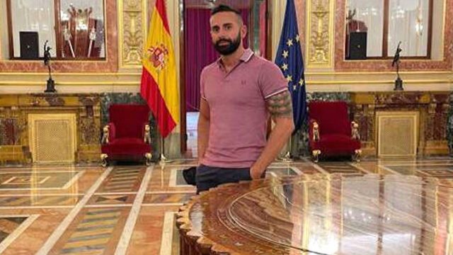 El guardia civil José Pedro Sageras, que se presentó a Mr Gay, denuncia “mofas y acoso” de compañeros