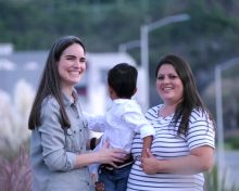 Una pareja de mujeres logra la primera adopción homoparental en Jalisco
