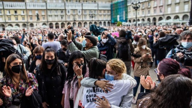 Tres detenidos por el asesinato a golpes del joven Samuel Luiz en A Coruña la madrugada del sábado