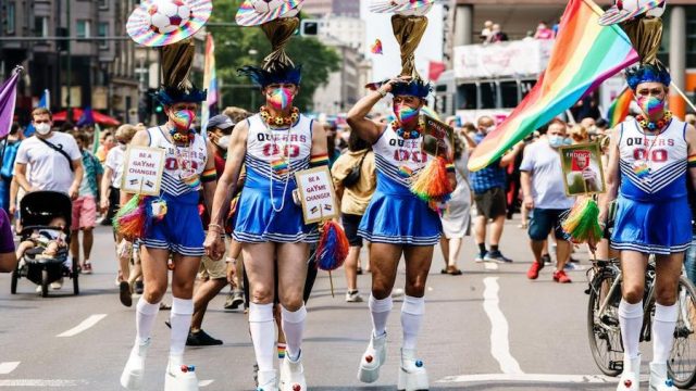 Desfile berlinés del orgullo gay vuelve tras pausa forzada por la pandemia