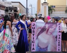 Comunidad LGBT marcha en Colima para exigir justicia por transfeminicidios