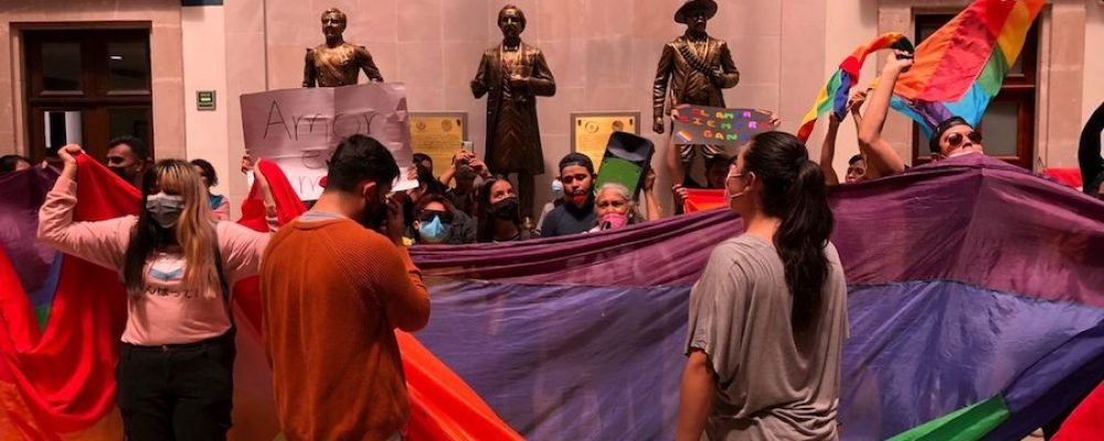 Postura de comunidad LGBT frenó matrimonio igualitario en Durango