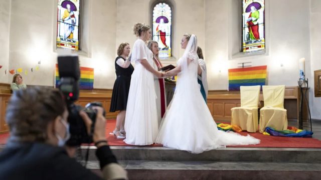 “Las primeras reivindicaciones del matrimonio homosexual en Suiza se hicieron a las Iglesias”