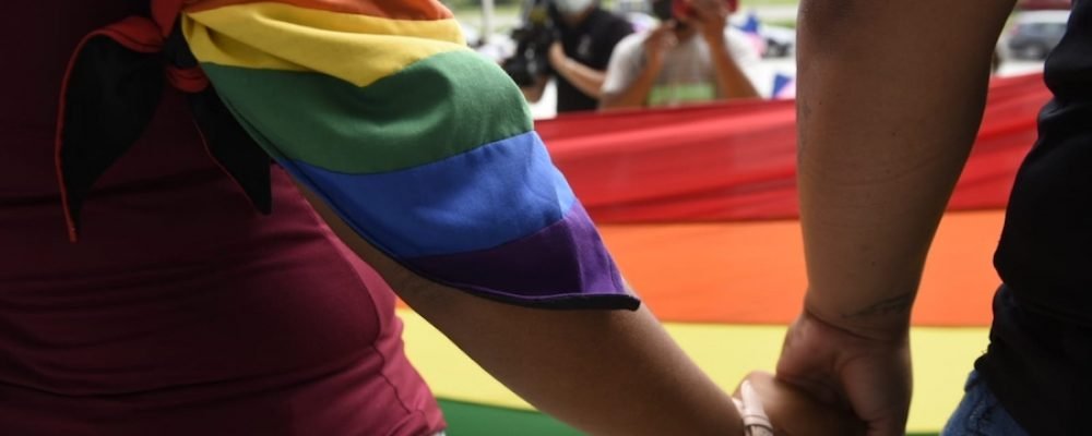 Activistas alertan sobre trabas en las bodas gay en Yucatán