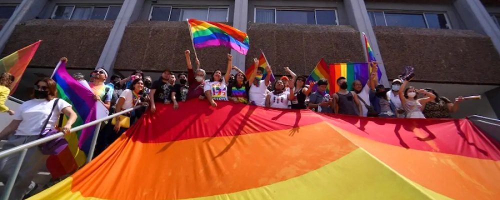 Aprobaron matrimonio igualitario en Baja California