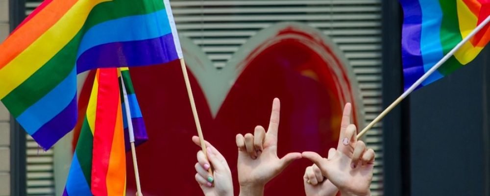A partir de hoy, homofobia, lesbofobia y transfobia son delitos en DF