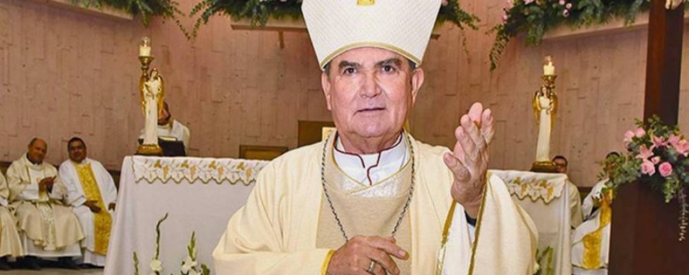 Colectivos LGBT denunciarán a obispo por proselitismo político