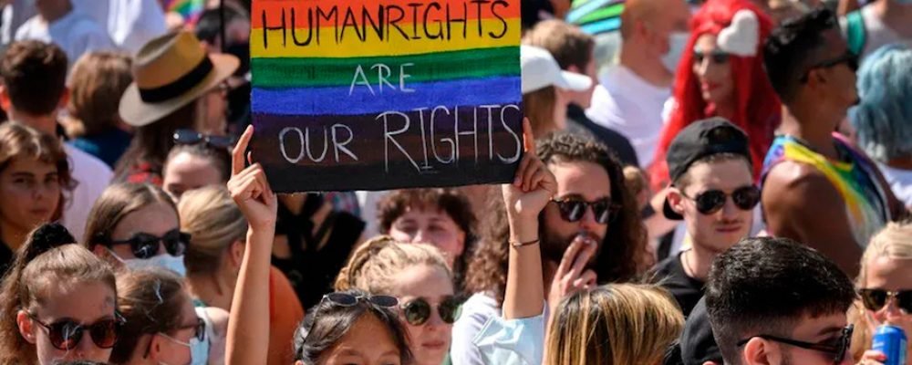 Más de 20.000 personas marchan a favor del matrimonio homosexual en Suiza de cara al referéndum del día 26