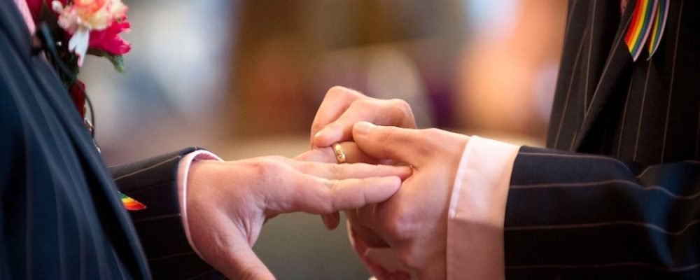 Convocan a bodas comunitarias gay en Saltillo