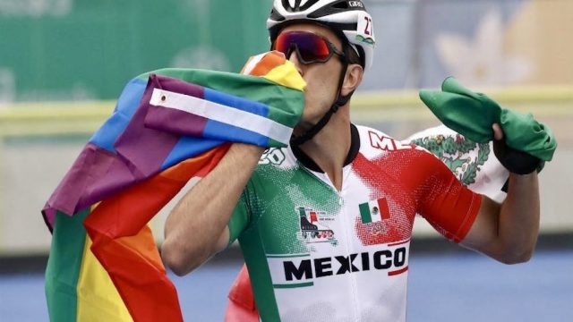 Jorge Luis Martínez, el mexicano que ondeó la bandera LGBT en los Juegos Panamericanos: “Soy gay y estoy muy orgulloso de poder decirlo”