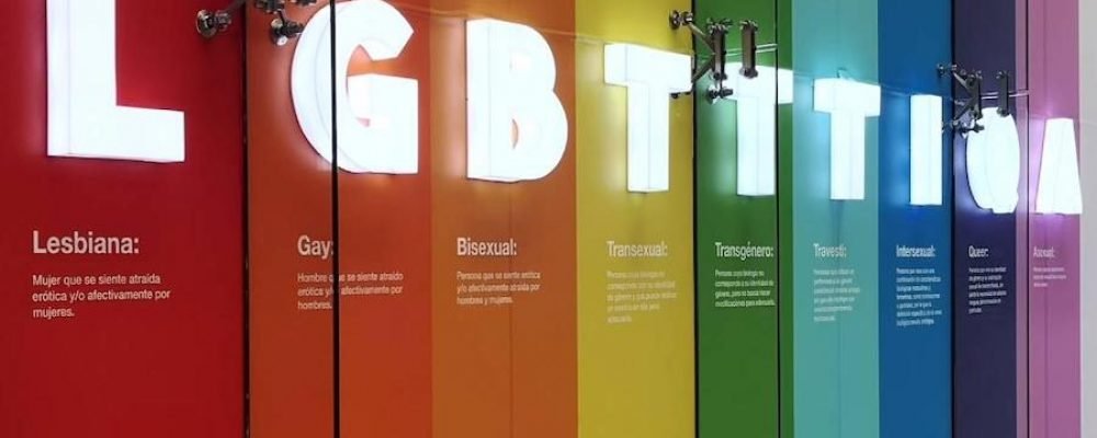 LGBT + Allá del arcoíris, la muestra de la diversidad en Museo de Memoria y Tolerancia