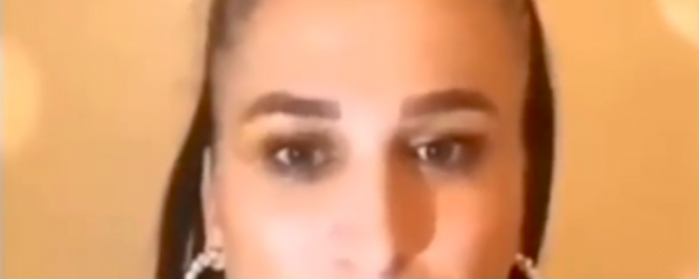 La instagramer que animó a descubrir la identidad de los usuarios de aplicaciones de contactos para hombres en Marruecos pide perdón