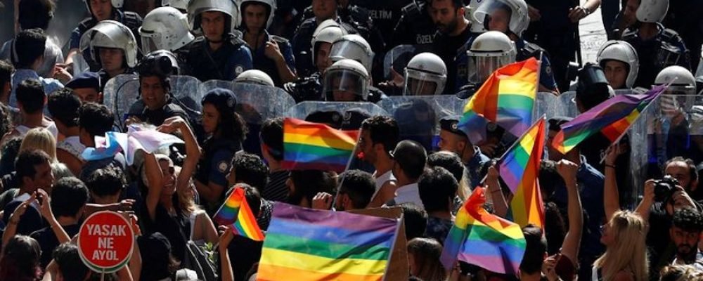 Comunidad LGTB teme «un tsunami de odio» en Turquía