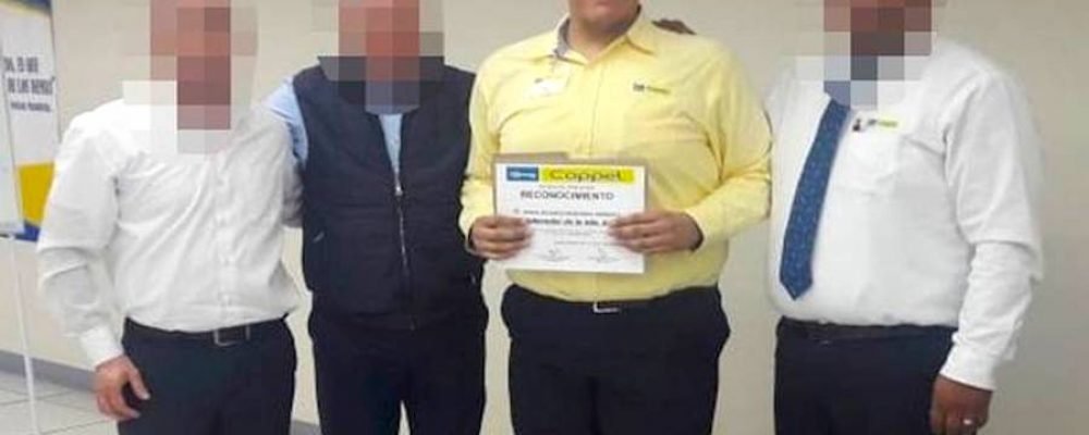 En Chihuahua, tienda departamental despide a joven por ser gay
