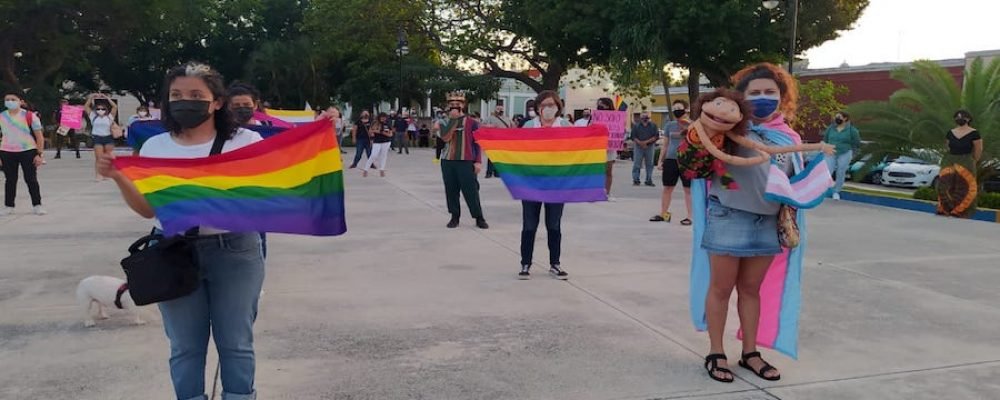Colectivos LGBTTTIQ protestan pacíficamente en Yucatán para exigir  que sus derechos sean respetados