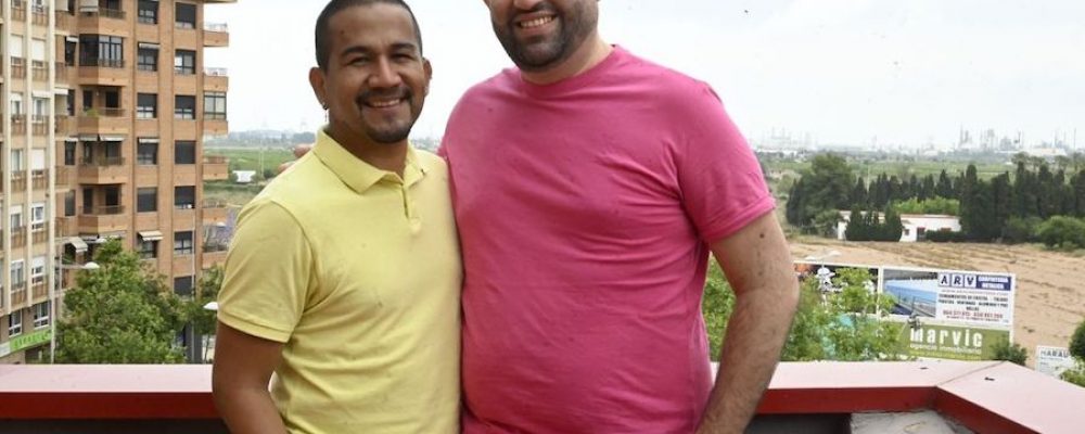 La increíble historia de William y Nelson, una pareja gay de El Salvador refugiada en Castelló