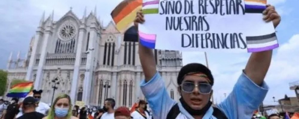 60 guanajuatenses tuvieron que viajar a CDMX para cambiar su identidad de género