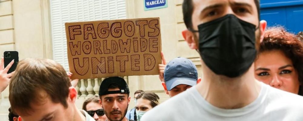 En Francia también nos matan por maricones