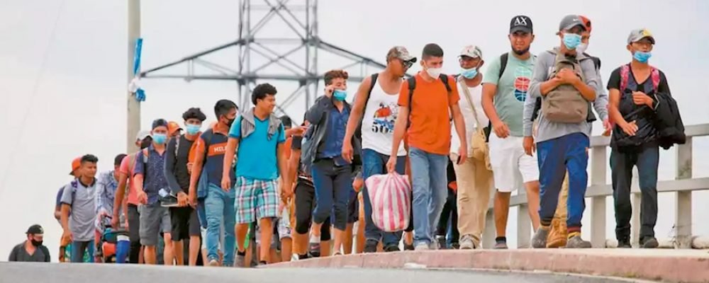 Denuncian abuso de “influencers” en Jalisco; engañan a migrante para tocar sus genitales