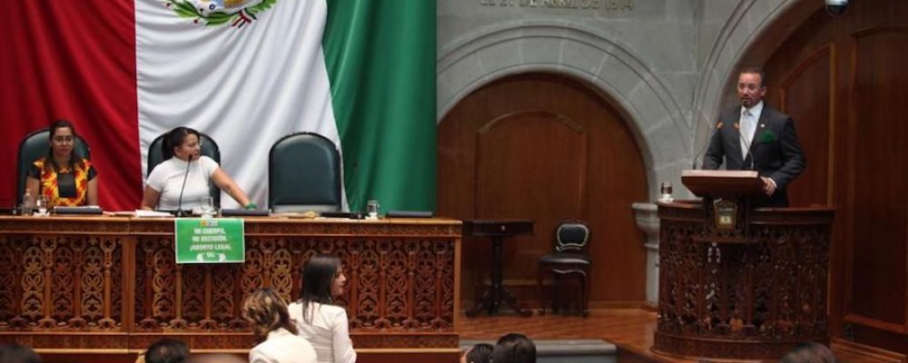 El PRD mexiquense acusa a Morena de retrasar aprobación de matrimonios gay