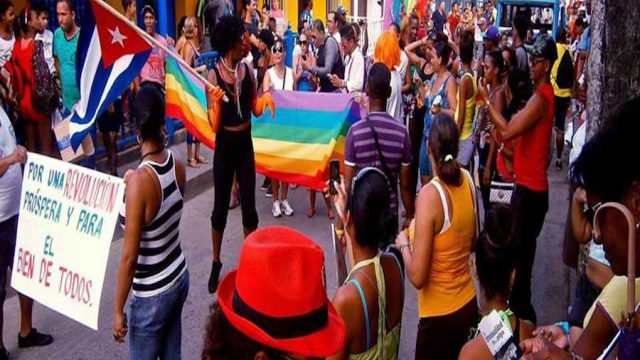 Suspenden tradicional marcha gay en Cuba