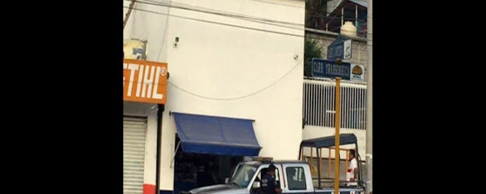 Dueña de Farmacia de Similares en Oaxaca despide a joven por ser homosexual