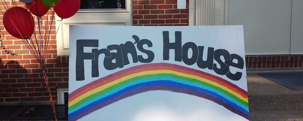 Universidad de Pensilvania condena el ataque contra estudiantes LGBT + por ex miembros de fraternidad