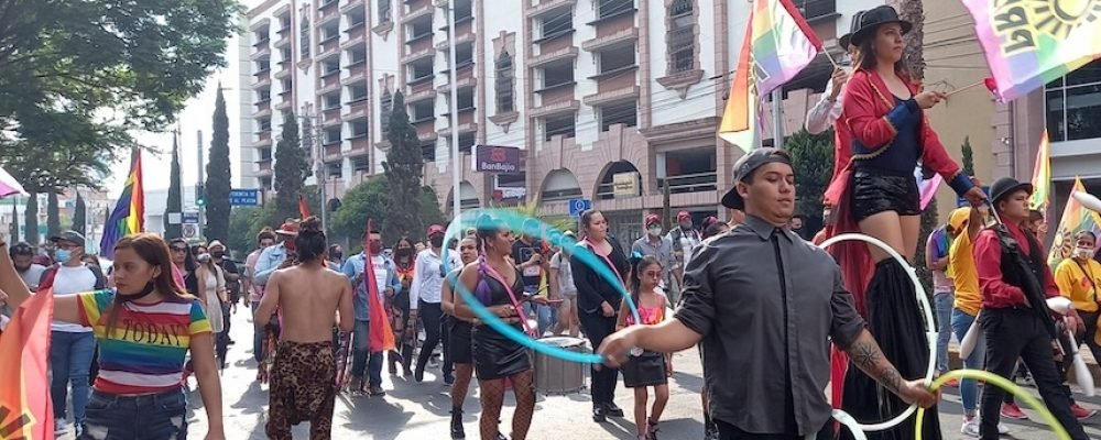 Conmemoran el 20 aniversario de la marcha gay en Aguascalientes
