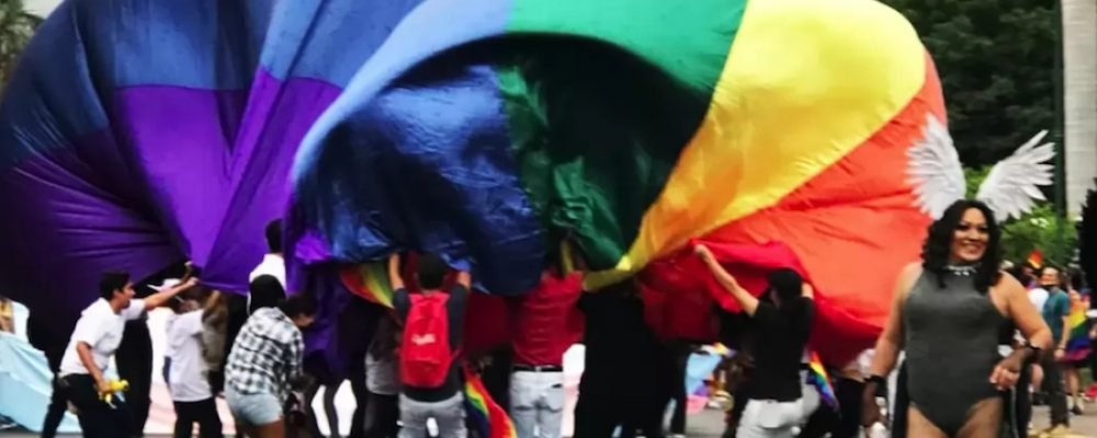 Marcharon cientos de integrantes de la comunidad LGBT en Tepic