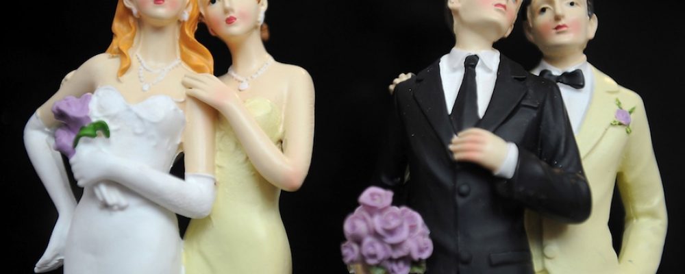 Querétaro: exigen publicar reforma que permite bodas gay