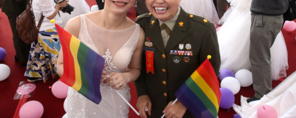 Las primeras bodas lésbicas en el ejército de Taiwán